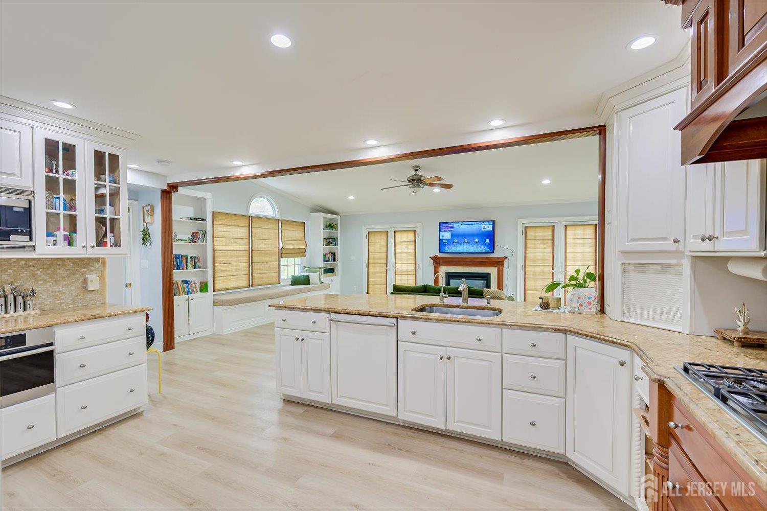 9 Colburn Road East Brunswick, NJ 08816 - Photo 16 of 62