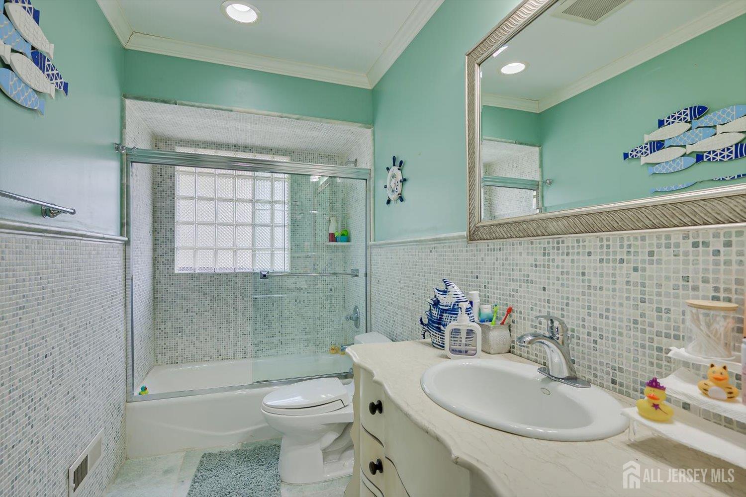 9 Colburn Road East Brunswick, NJ 08816 - Photo 43 of 62