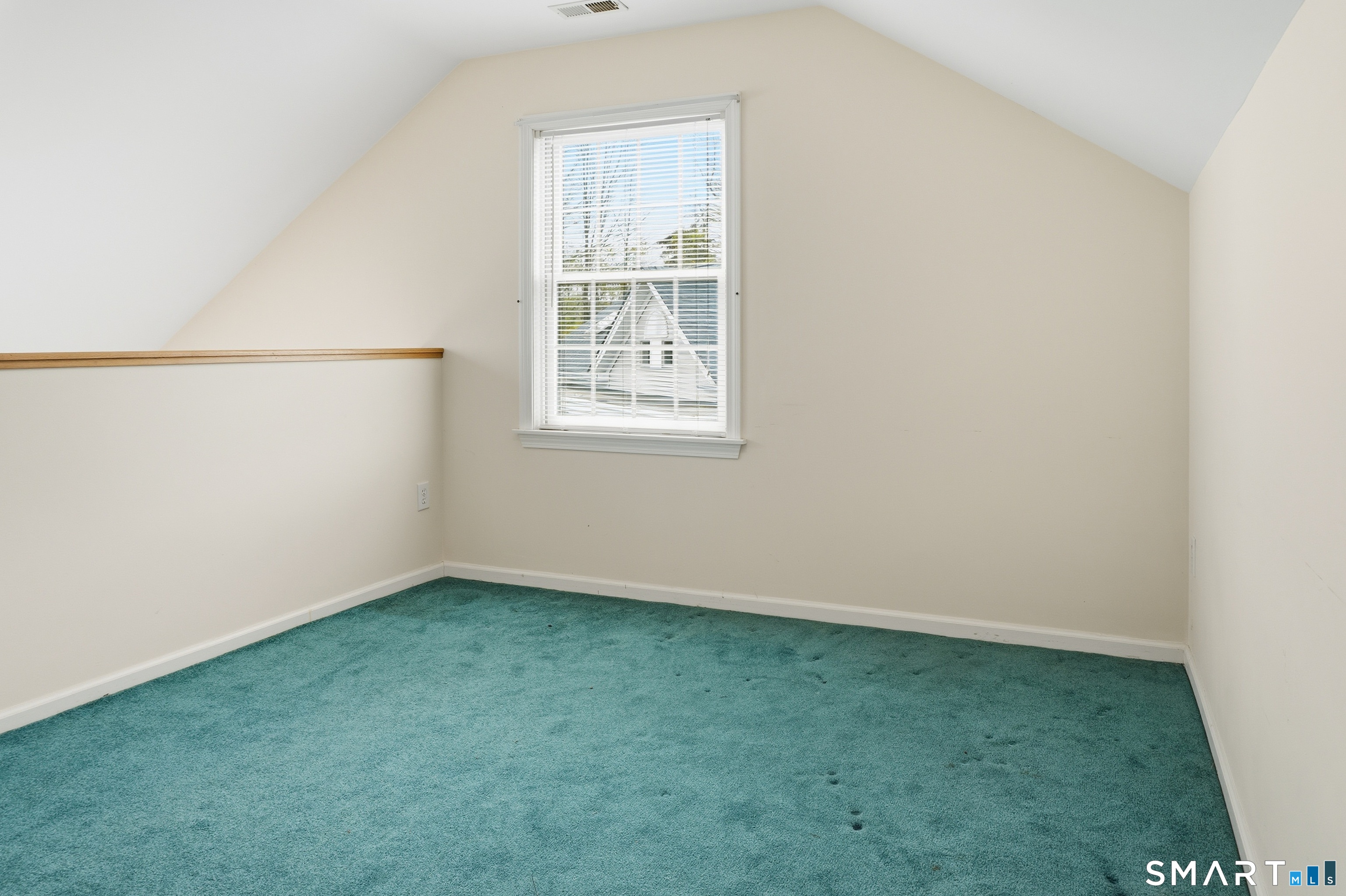202 Stoney Way, Unit 202 New Fairfield, CT 06812 - Photo 15 of 18 an empty room with a window
