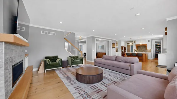 $1,150,000 | 4933 Riley Lane Southwest, Rochester, MN 55902