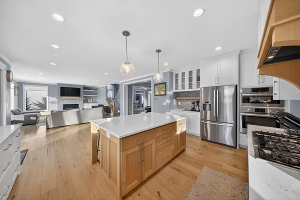 $1,150,000 | 4933 Riley Lane Southwest, Rochester, MN 55902