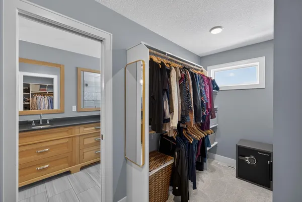 $1,150,000 | 4933 Riley Lane Southwest, Rochester, MN 55902