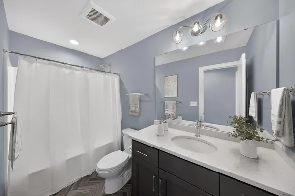 $1,150,000 | 4933 Riley Lane Southwest, Rochester, MN 55902