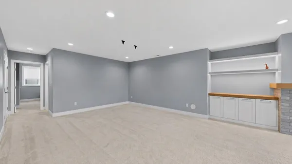 $1,150,000 | 4933 Riley Lane Southwest, Rochester, MN 55902