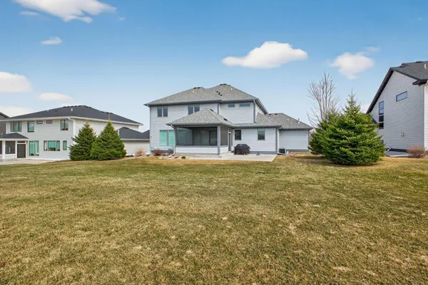$1,150,000 | 4933 Riley Lane Southwest, Rochester, MN 55902