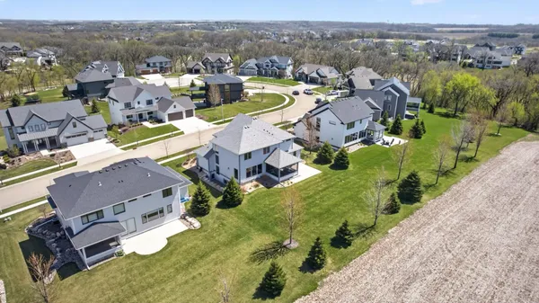 $1,150,000 | 4933 Riley Lane Southwest, Rochester, MN 55902