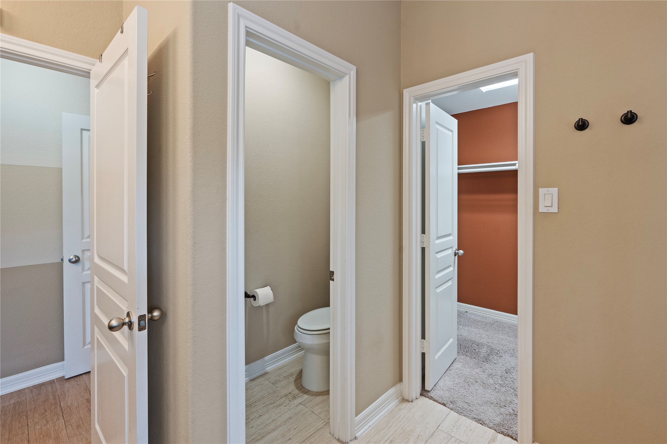 7423 Summer Night Lane Rosenberg, TX 77469 - Photo 30 of 44 a bathroom with a toilet and a shower