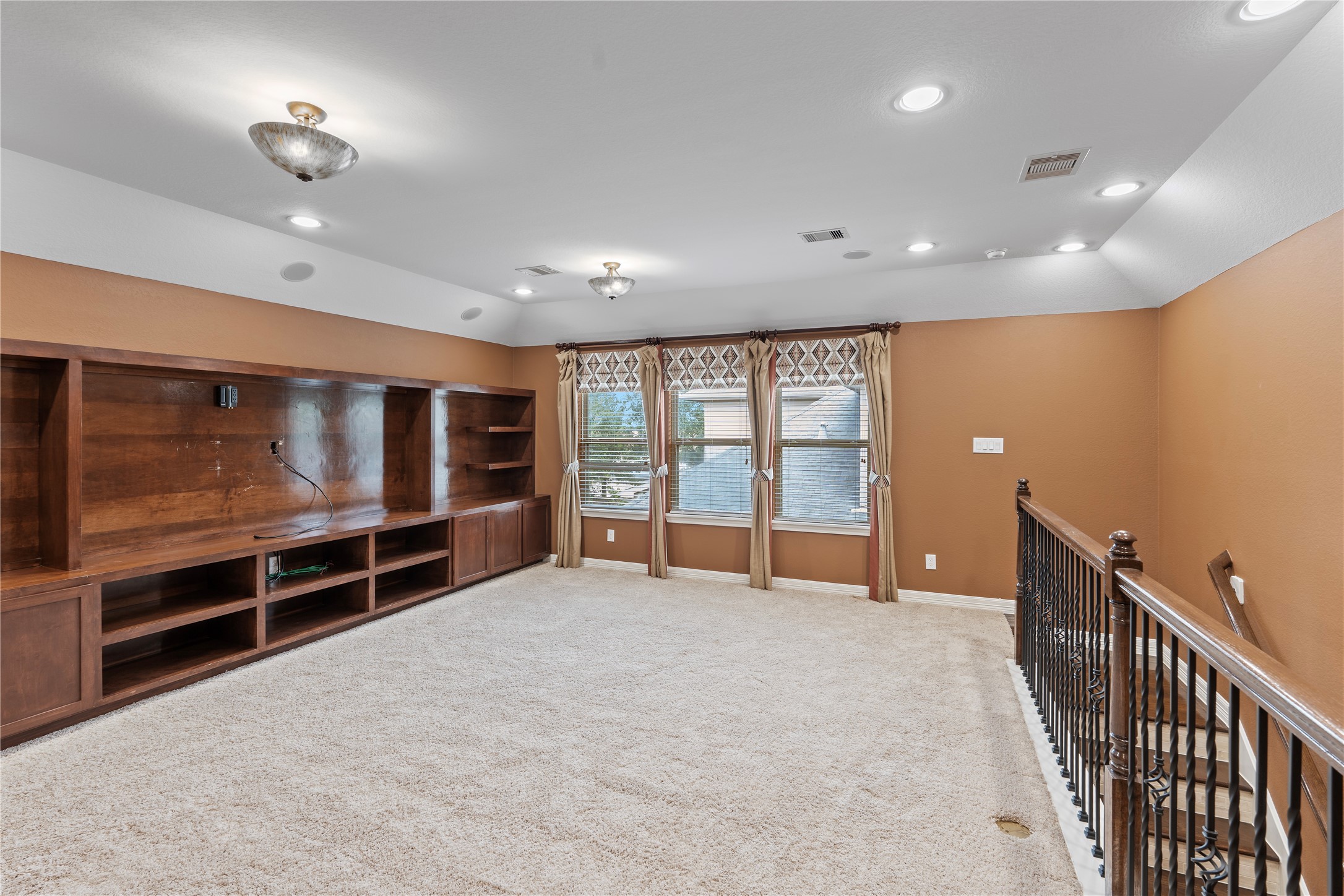 7423 Summer Night Lane Rosenberg, TX 77469 - Photo 35 of 44 a view of an empty room with furniture and window