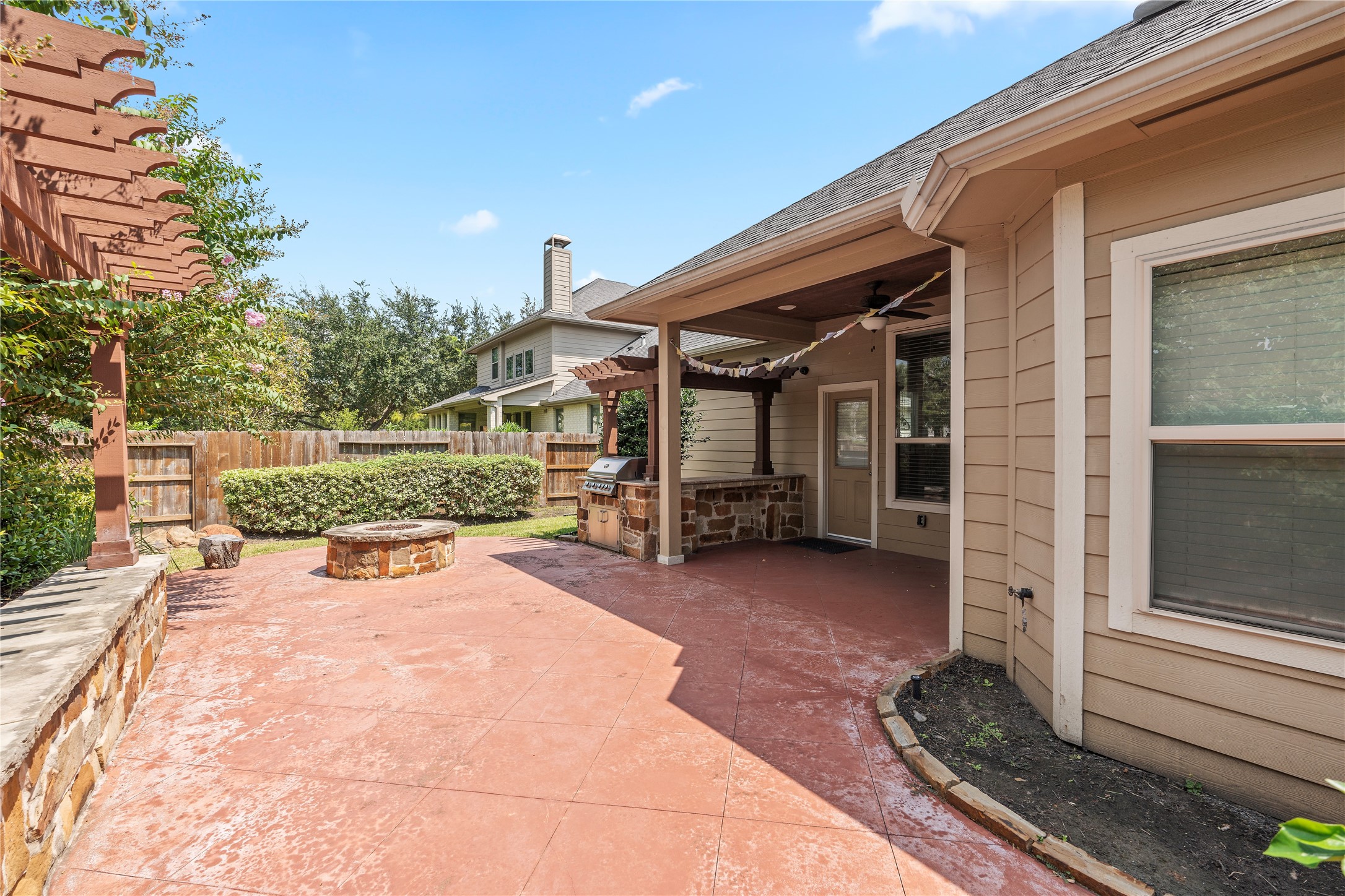 7423 Summer Night Lane Rosenberg, TX 77469 - Photo 38 of 44 a view of a house with backyard porch and furniture