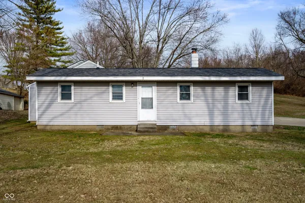 $186,000 | 8566 West Fall Creek Drive, Pendleton, IN 46064