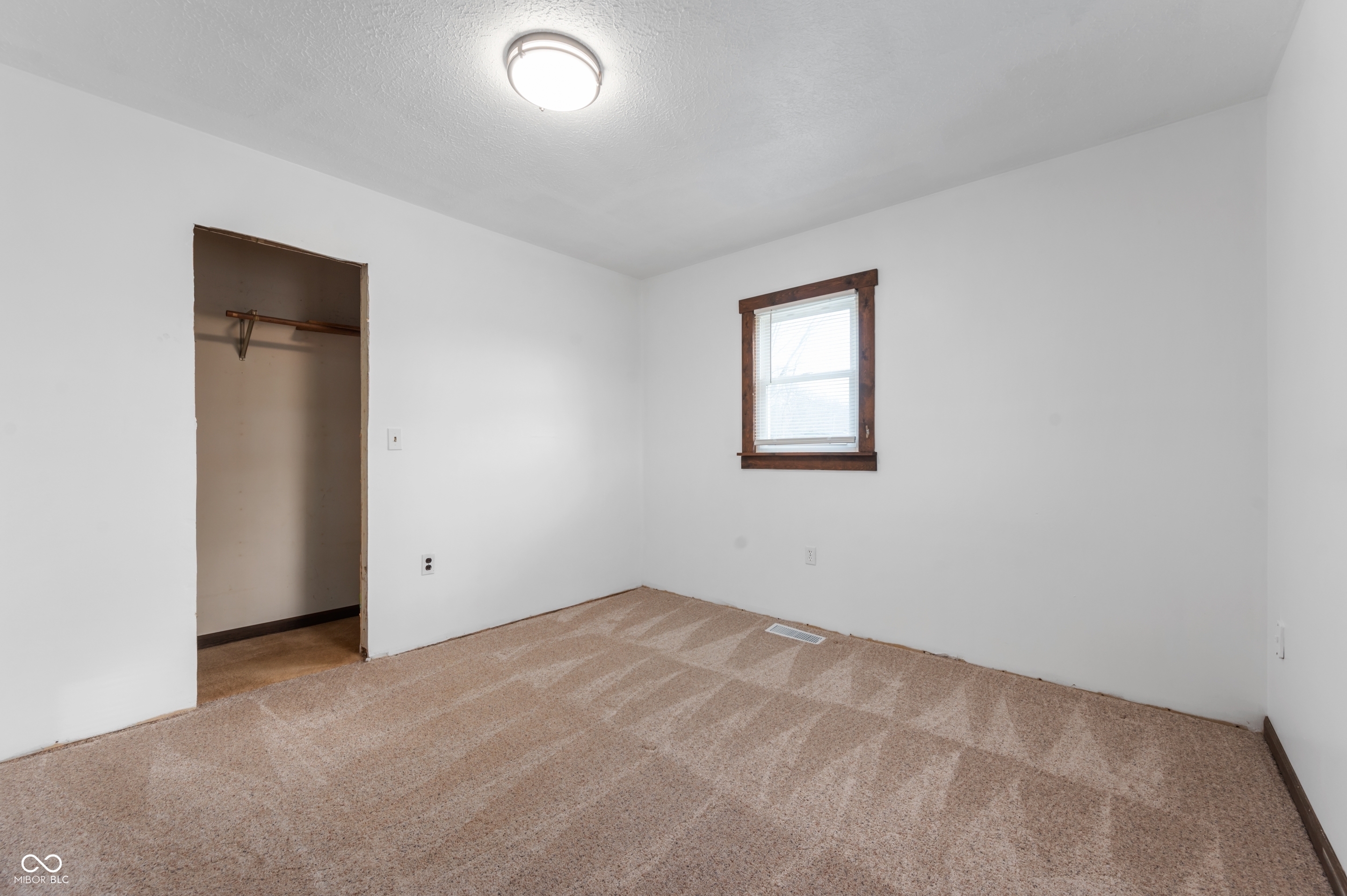 8566 West Fall Creek Drive Pendleton, IN 46064 - Photo 11 of 20