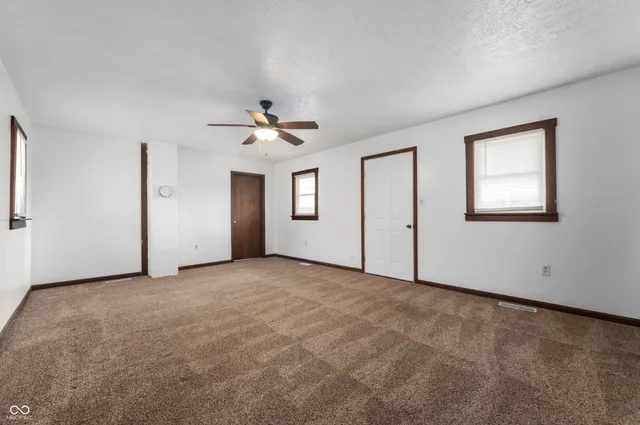 $189,900 | 8566 West Fall Creek Drive, Pendleton, IN 46064