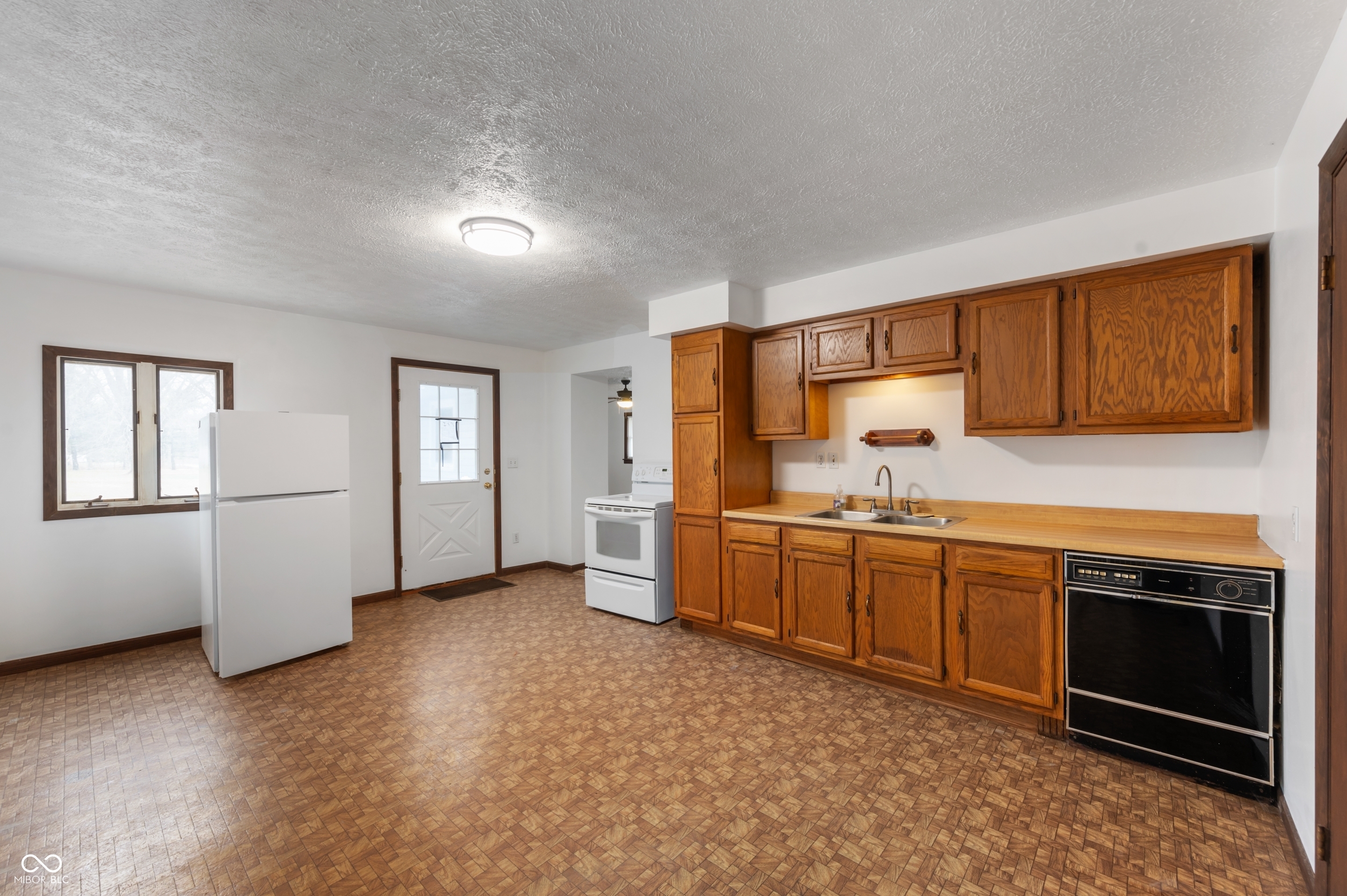 8566 West Fall Creek Drive Pendleton, IN 46064 - Photo 9 of 20