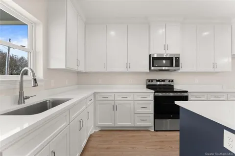 $1,088,000 | 400 10th Street, Lake Charles, LA 70601