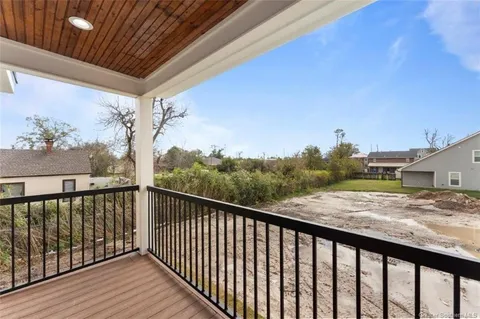 $1,088,000 | 400 10th Street, Lake Charles, LA 70601