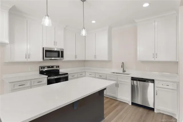 $1,088,000 | 400 10th Street, Lake Charles, LA 70601