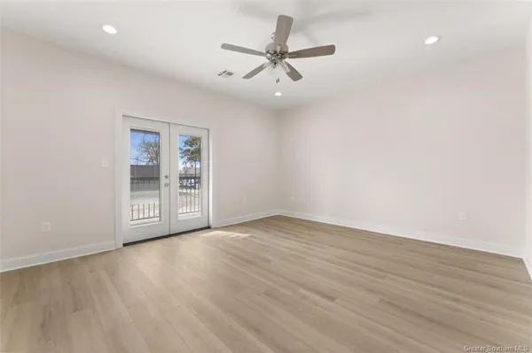 $1,088,000 | 400 10th Street, Lake Charles, LA 70601