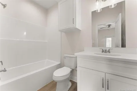 $1,088,000 | 400 10th Street, Lake Charles, LA 70601