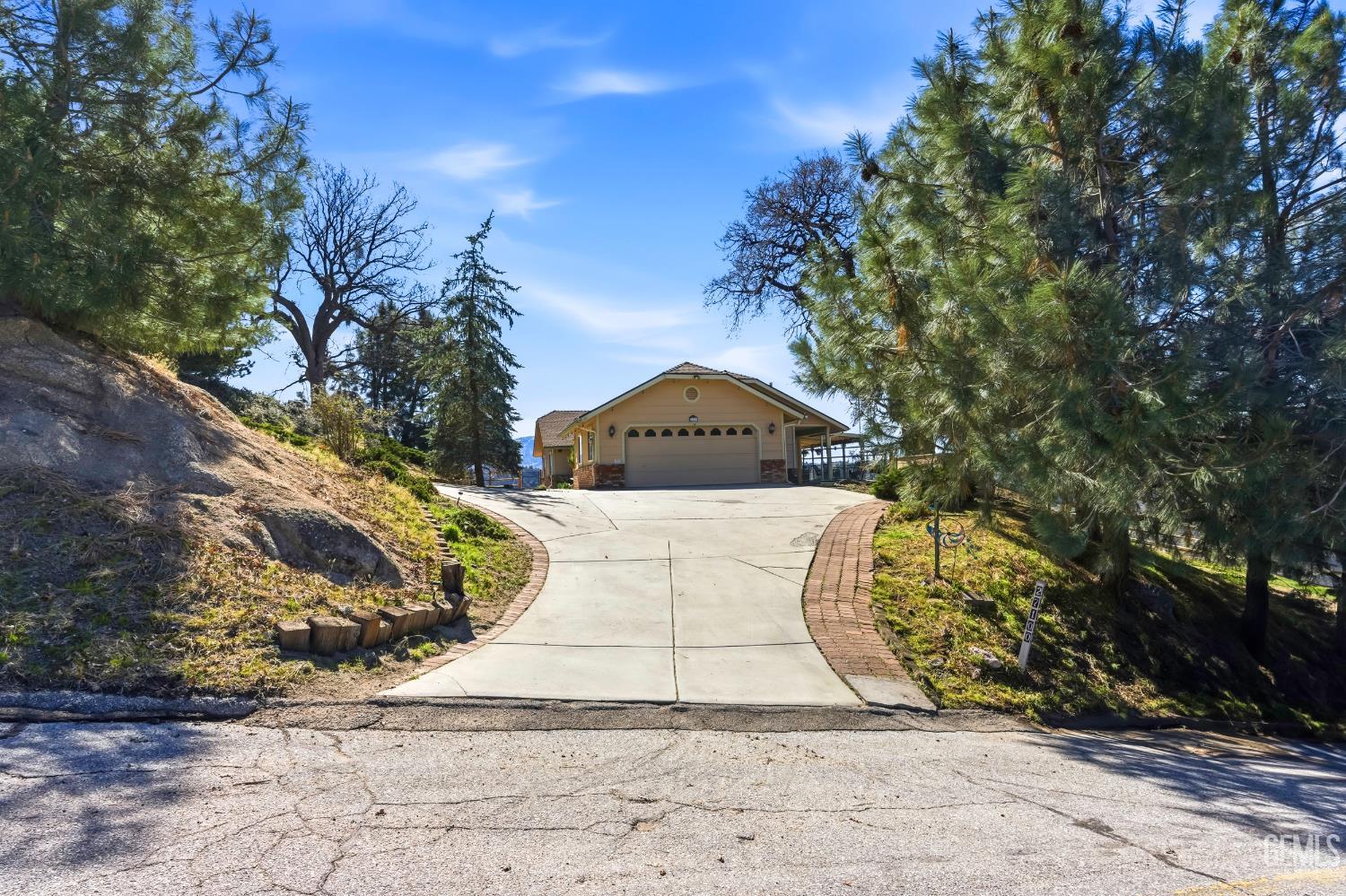 Undisclosed Address Tehachapi, CA 93561 - Photo 2 of 44