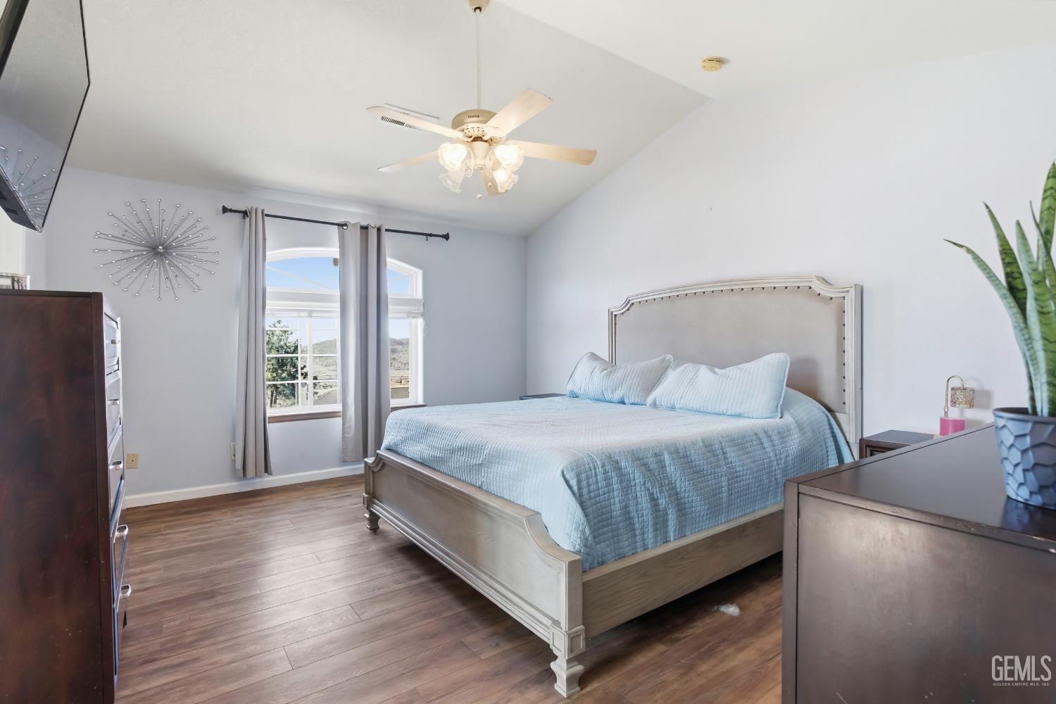 Undisclosed Address Tehachapi, CA 93561 - Photo 25 of 44