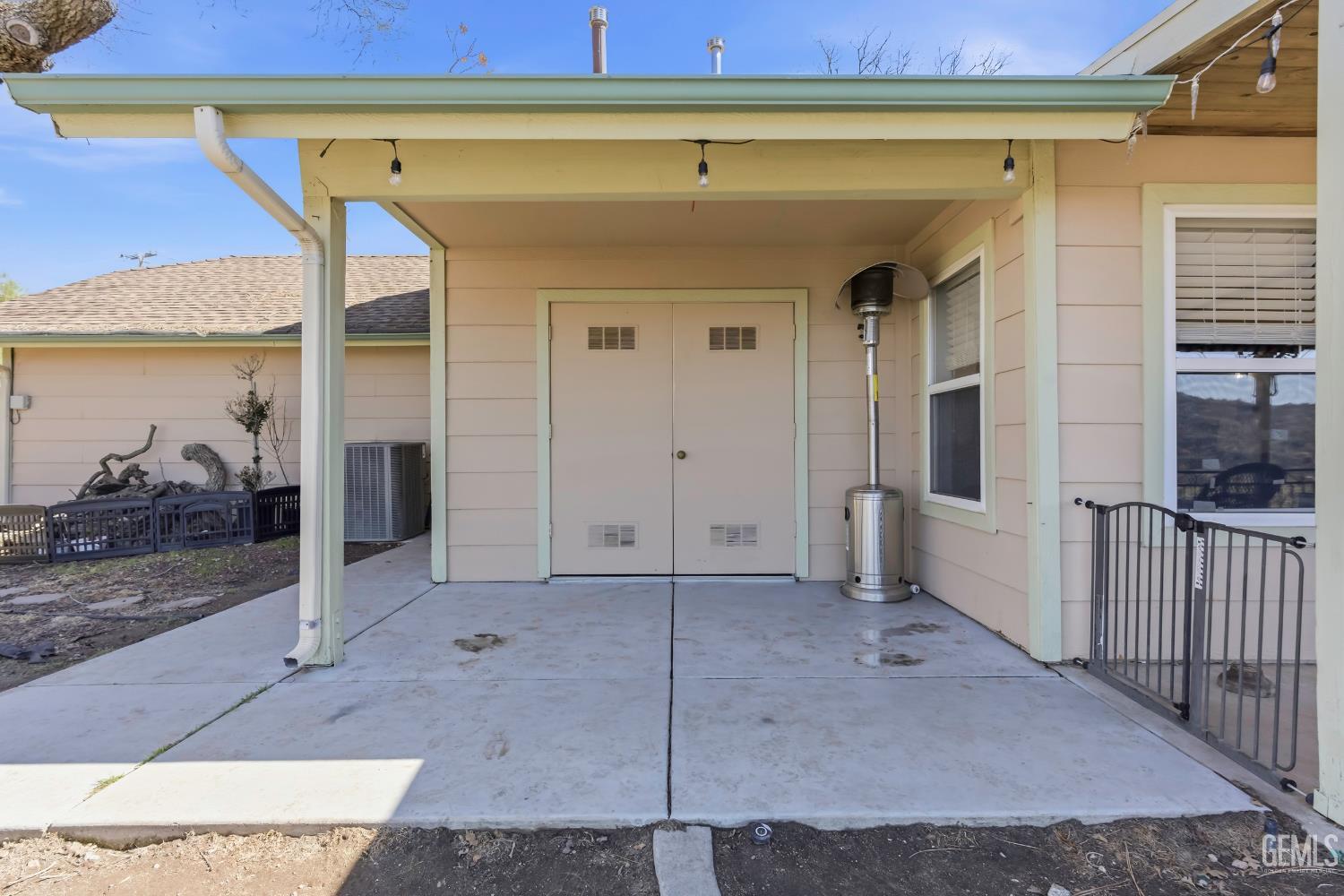 Undisclosed Address Tehachapi, CA 93561 - Photo 33 of 44