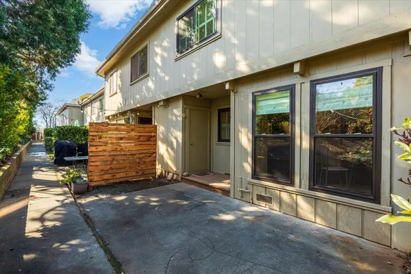 $374,900 | 228 Foresthill Avenue, Unit B, Auburn, CA 95603
