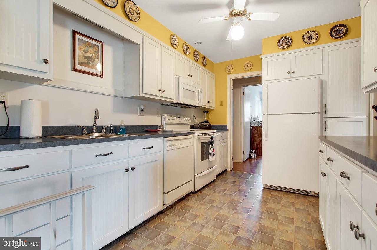 442 Highland Road Red Lion, PA 17356 - Photo 14 of 29 Gallery Image 14