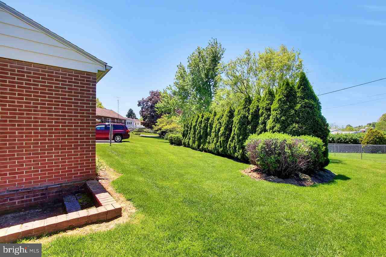 442 Highland Road Red Lion, PA 17356 - Photo 5 of 29 Gallery Image 5