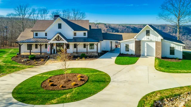 $1,550,000 | 557 High Point Lane, Jasper, TN 37347