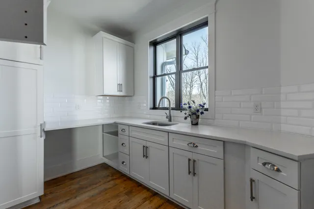 $1,550,000 | 557 High Point Lane, Jasper, TN 37347