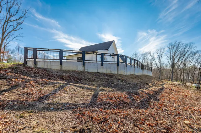 $1,550,000 | 557 High Point Lane, Jasper, TN 37347