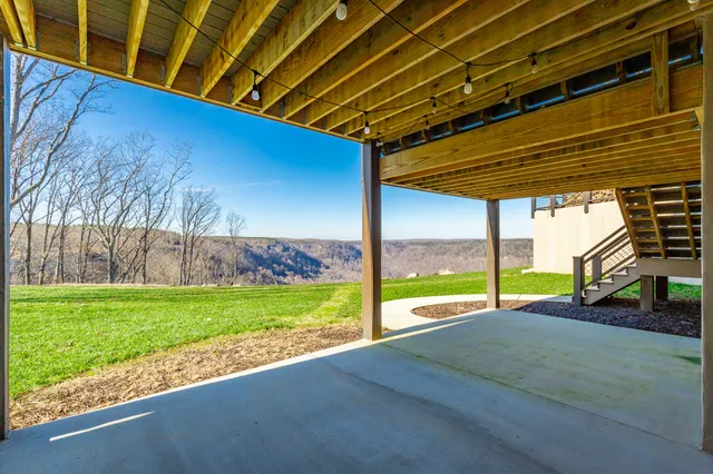 $1,550,000 | 557 High Point Lane, Jasper, TN 37347