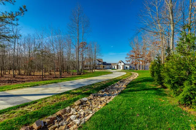 $1,550,000 | 557 High Point Lane, Jasper, TN 37347