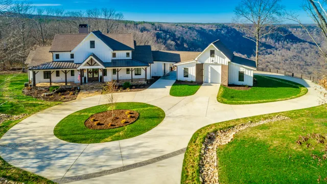 $1,550,000 | 557 High Point Lane, Jasper, TN 37347