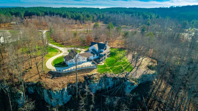 $1,550,000 | 557 High Point Lane, Jasper, TN 37347