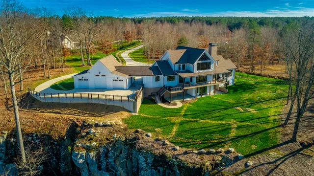 $1,550,000 | 557 High Point Lane, Jasper, TN 37347