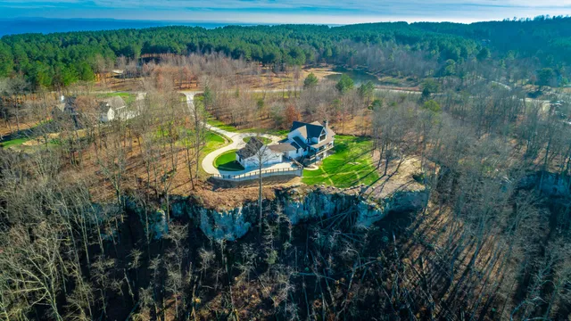 $1,550,000 | 557 High Point Lane, Jasper, TN 37347