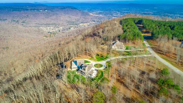 $1,550,000 | 557 High Point Lane, Jasper, TN 37347