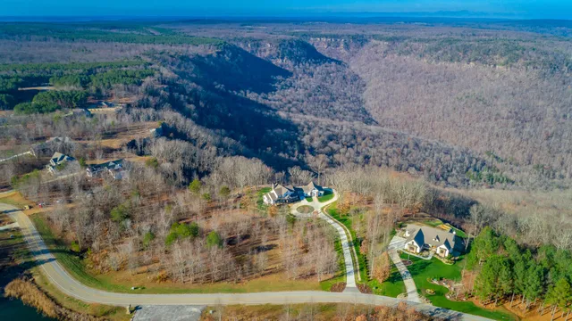 $1,550,000 | 557 High Point Lane, Jasper, TN 37347