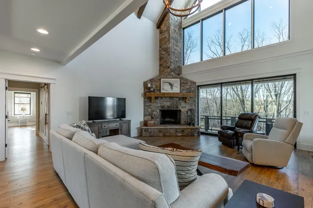 $1,550,000 | 557 High Point Lane, Jasper, TN 37347