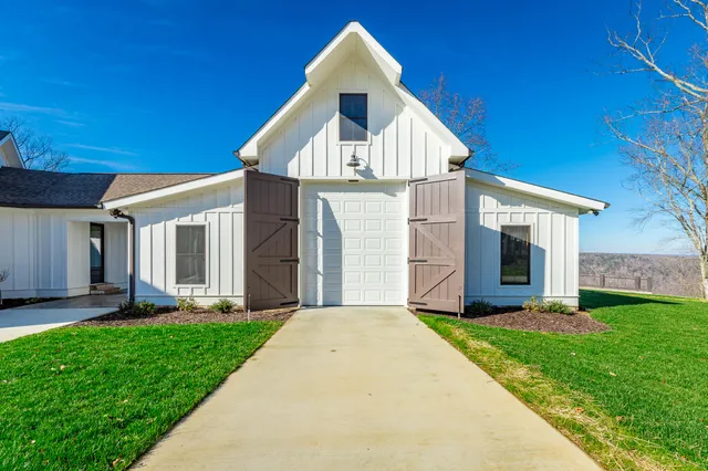 $1,550,000 | 557 High Point Lane, Jasper, TN 37347