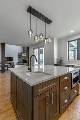 $1,550,000 | 557 High Point Lane, Jasper, TN 37347