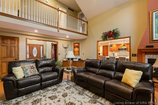 $549,900 | 6910 Pioneer Trail Northeast, Georgetown, IN 47122
