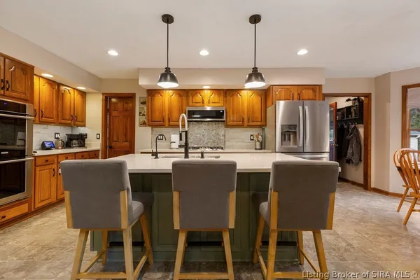 $549,900 | 6910 Pioneer Trail Northeast, Georgetown, IN 47122