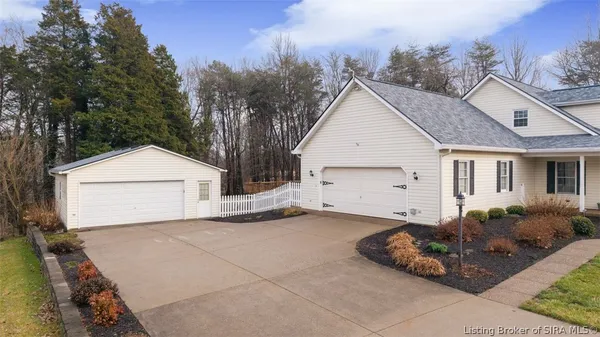 $549,900 | 6910 Pioneer Trail Northeast, Georgetown, IN 47122