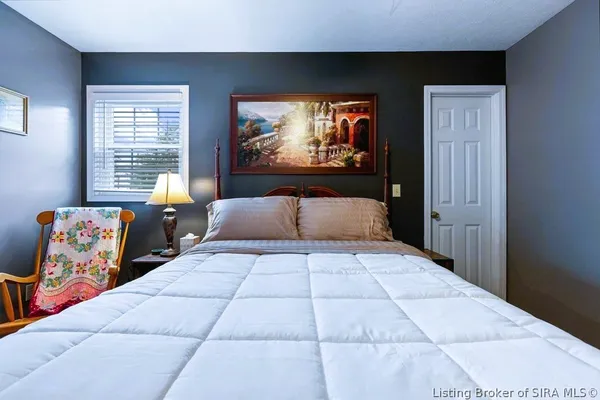 $549,900 | 6910 Pioneer Trail Northeast, Georgetown, IN 47122