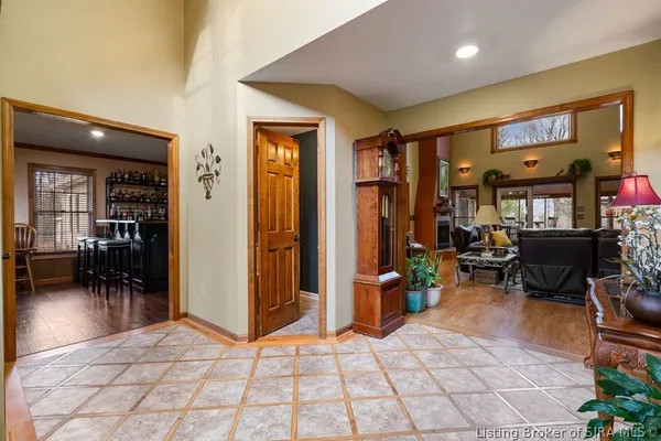 $549,900 | 6910 Pioneer Trail Northeast, Georgetown, IN 47122