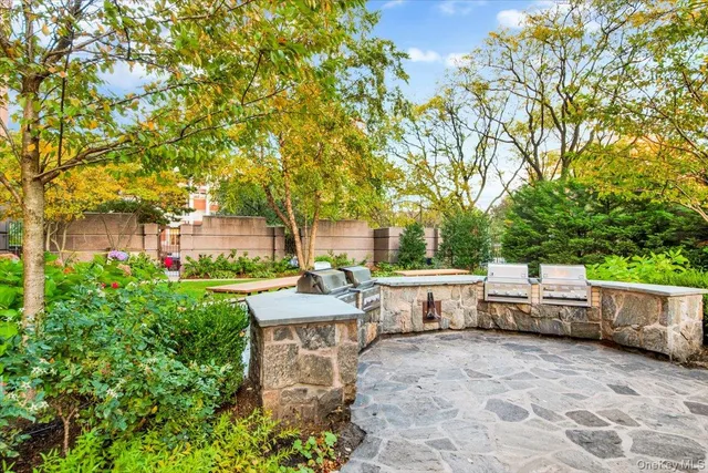 $489,900 | 4 Martine Avenue, Unit 502, White Plains, NY 10606