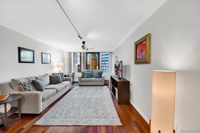 $489,900 | 4 Martine Avenue, Unit 502, White Plains, NY 10606