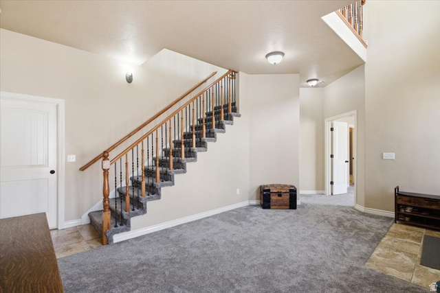 2452 Oak Lane Layton, UT 84040 - Photo 3 of 41